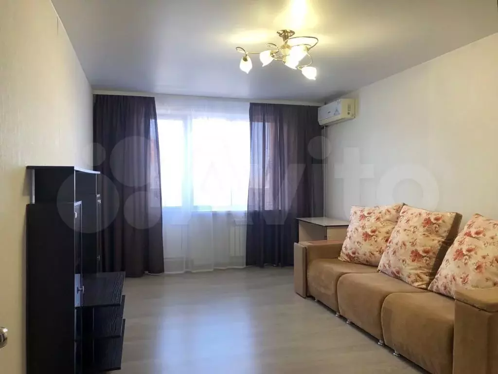 1-к. квартира, 44 м, 8/10 эт. - Фото 0