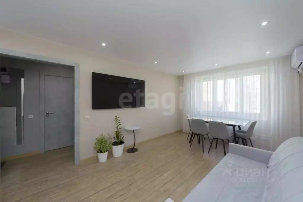 1-к кв. Тюменская область, Тюмень ул. Федюнинского, 54к2 (41.0 м) - Фото 2