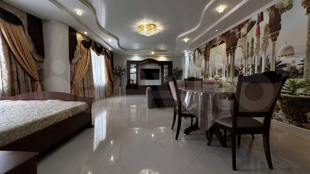 Квартира-студия, 72,1 м, 1/3 эт. - Фото 1