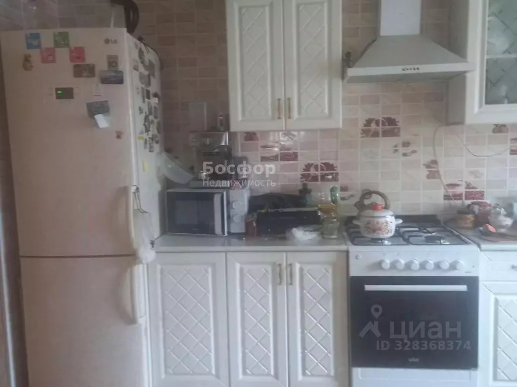 Дом в Крым, Феодосия муниципальный округ, Приморский пгт ул. Советская ... - Фото 1