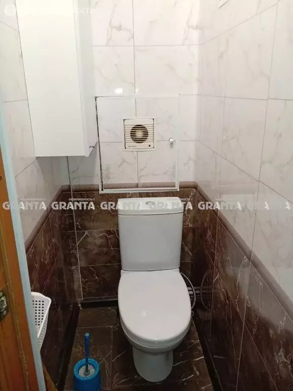 3-комнатная квартира: Красноярск, улица Яковлева, 20 (51 м) - Фото 0