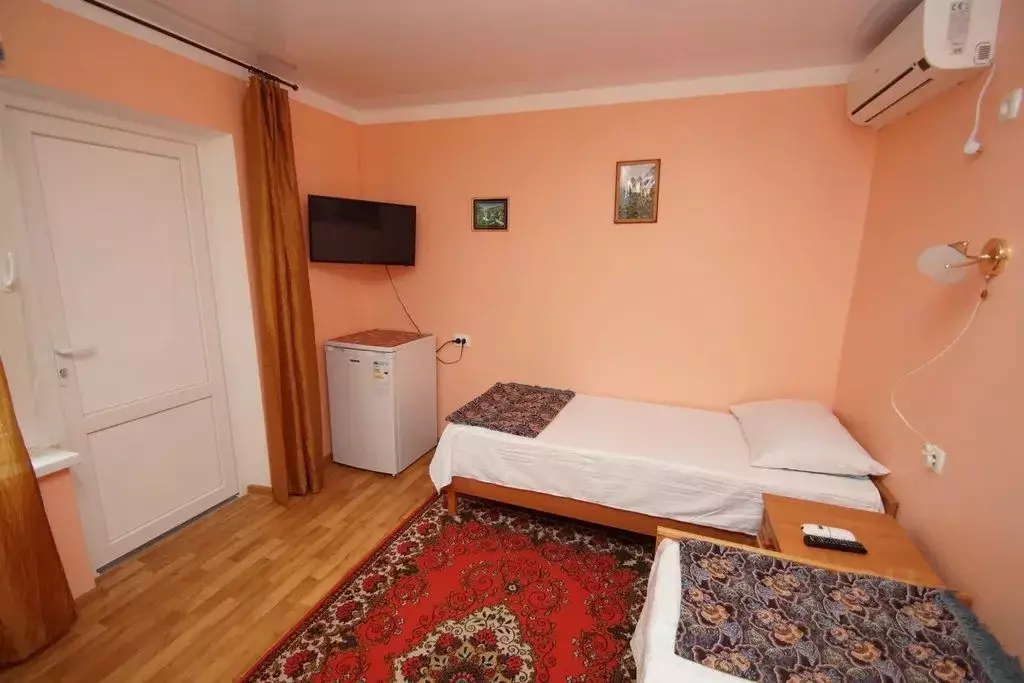 Комната Крым, Феодосия ул. Калинина, 21 - Фото 2