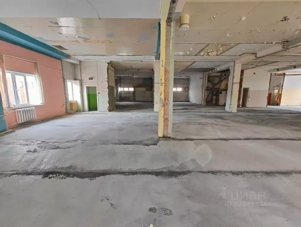 Торговая площадь в Свердловская область, Ревда ул. Чехова, 44 (502 м) - Фото 1