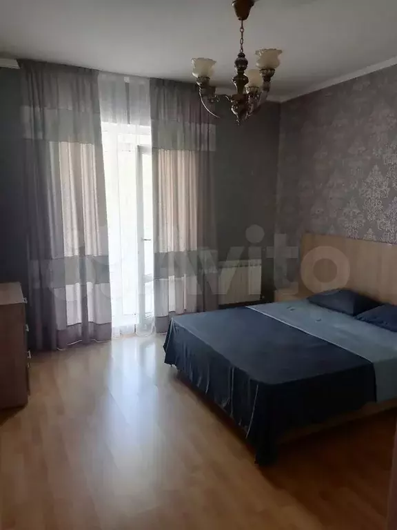 4-к. квартира, 150 м, 2/5 эт. - Фото 1