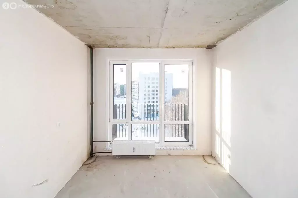 1-комнатная квартира: Тюмень, улица Анатолия Клиндюка, 2 (39 м) - Фото 1