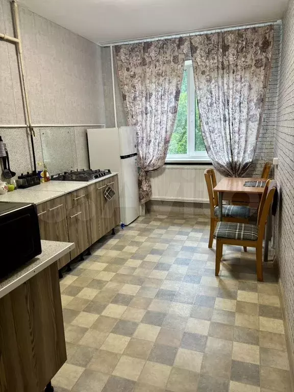 1-к. квартира, 39 м, 2/9 эт. - Фото 1