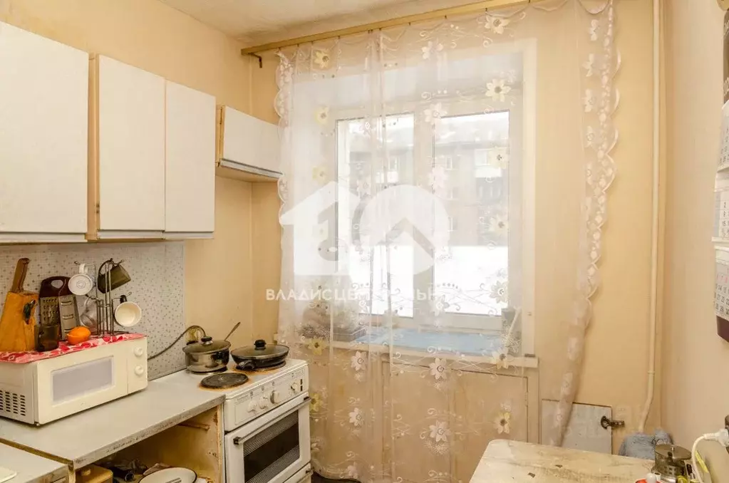 3-к кв. Новосибирская область, Новосибирск ул. Лазарева, 29 (61.0 м) - Фото 0