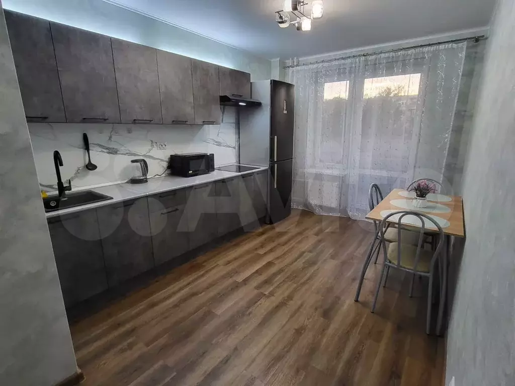 1-к. квартира, 40 м, 3/10 эт. - Фото 0