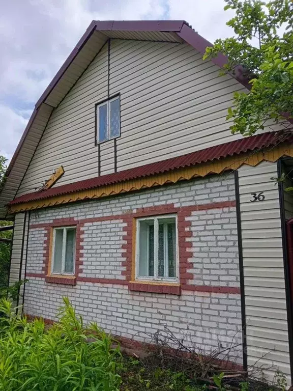 Дом в Ленинградская область, Лужский район, Толмачевское городское ... - Фото 1