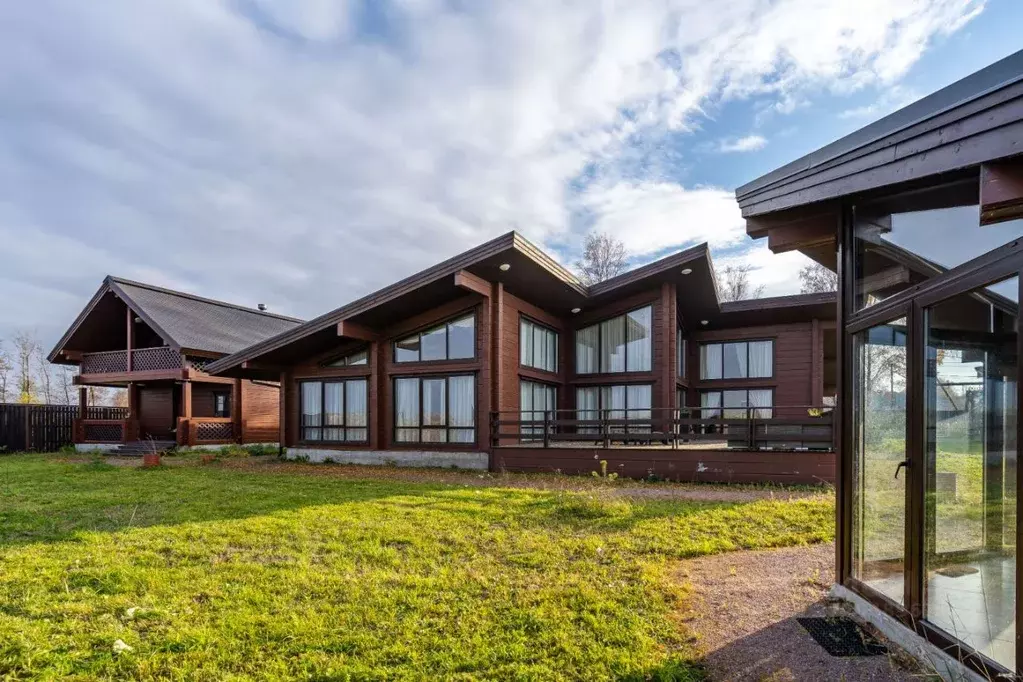 Коттедж в Ленинградская область, Приозерский район, Петровское с/пос, ... - Фото 1