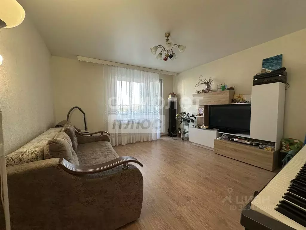 3-к кв. Иркутская область, Иркутск Зеленый мкр, 21 (68.0 м) - Фото 0