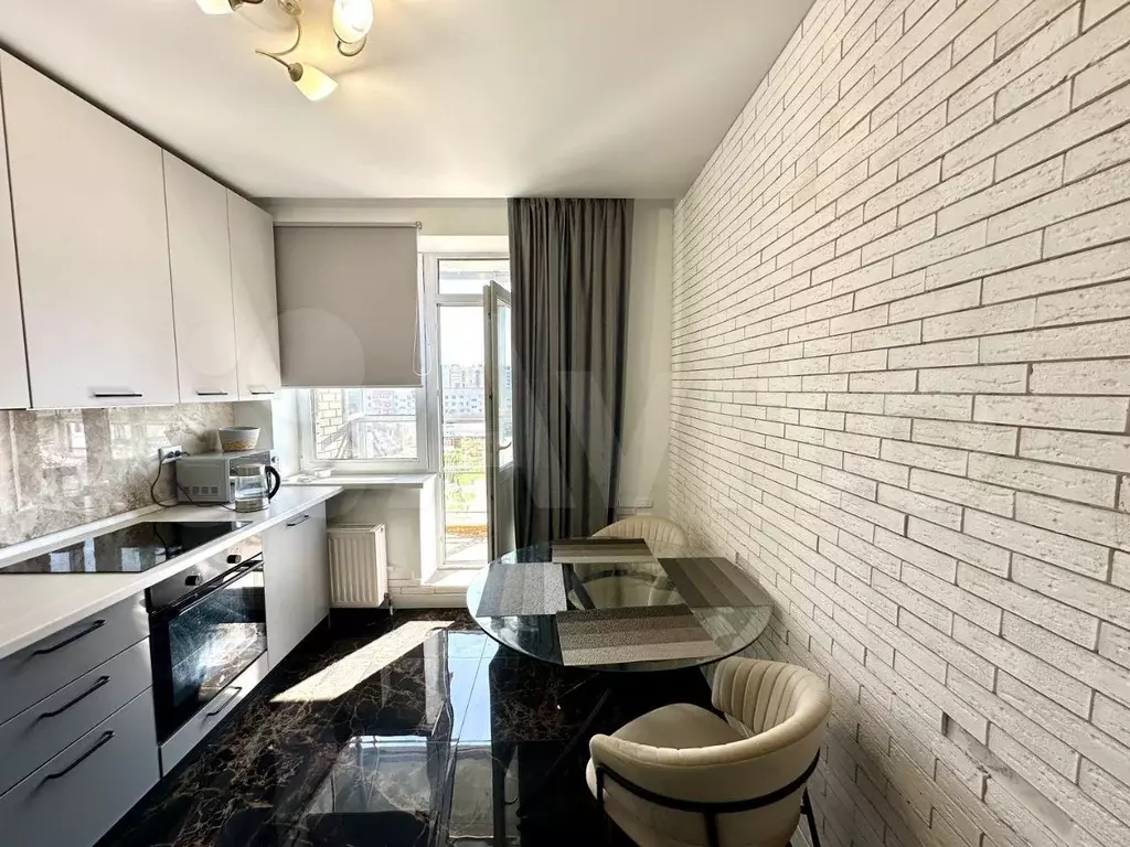 2-к. квартира, 61 м, 6/21 эт. - Фото 0