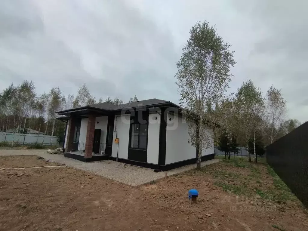 Дом в Калужская область, Жуковский муниципальный округ, Корсаково ... - Фото 1