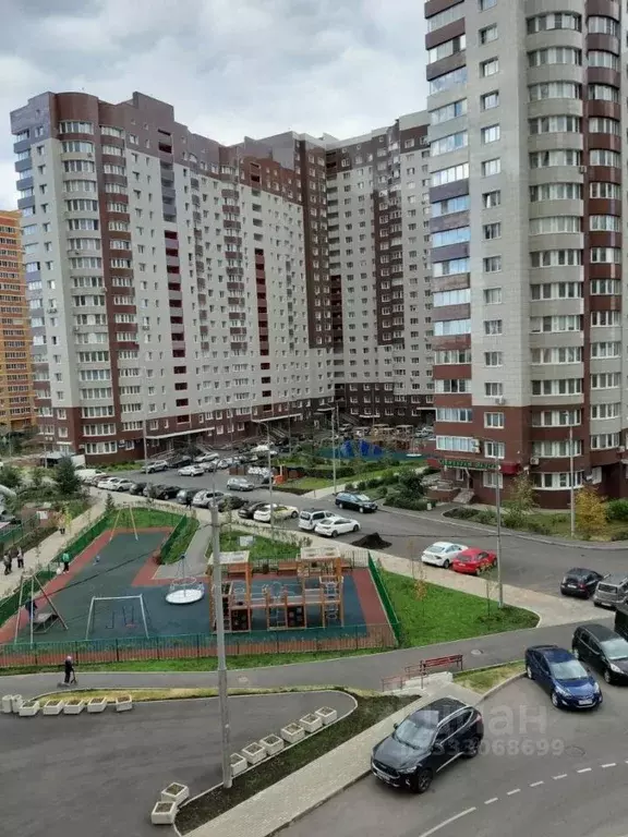 3-к кв. Москва пос. Остафьево, ул. Троицкая (73.0 м) - Фото 1