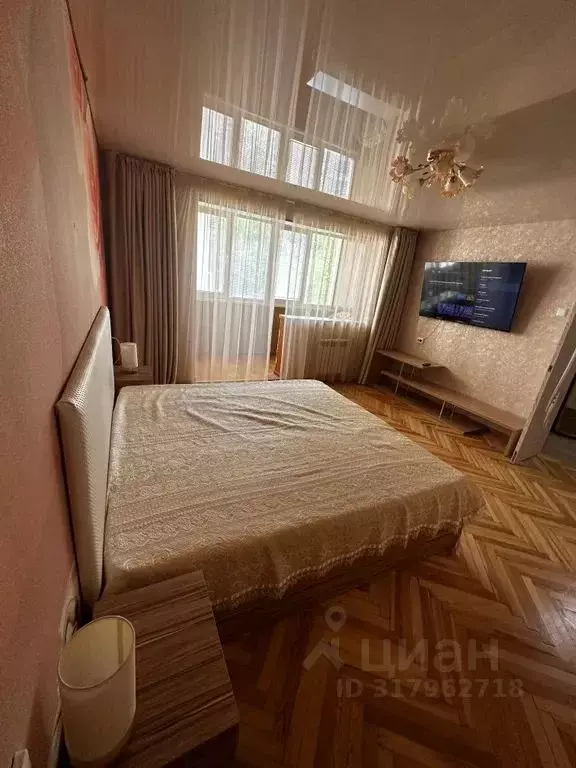 2-к кв. Севастополь просп. Октябрьской Революции, 23к1 (62.0 м) - Фото 0