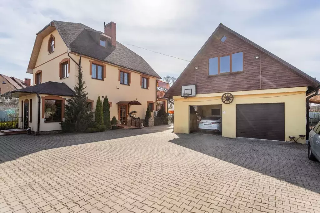 Дом в Калининградская область, Черняховск  (260 м) - Фото 1