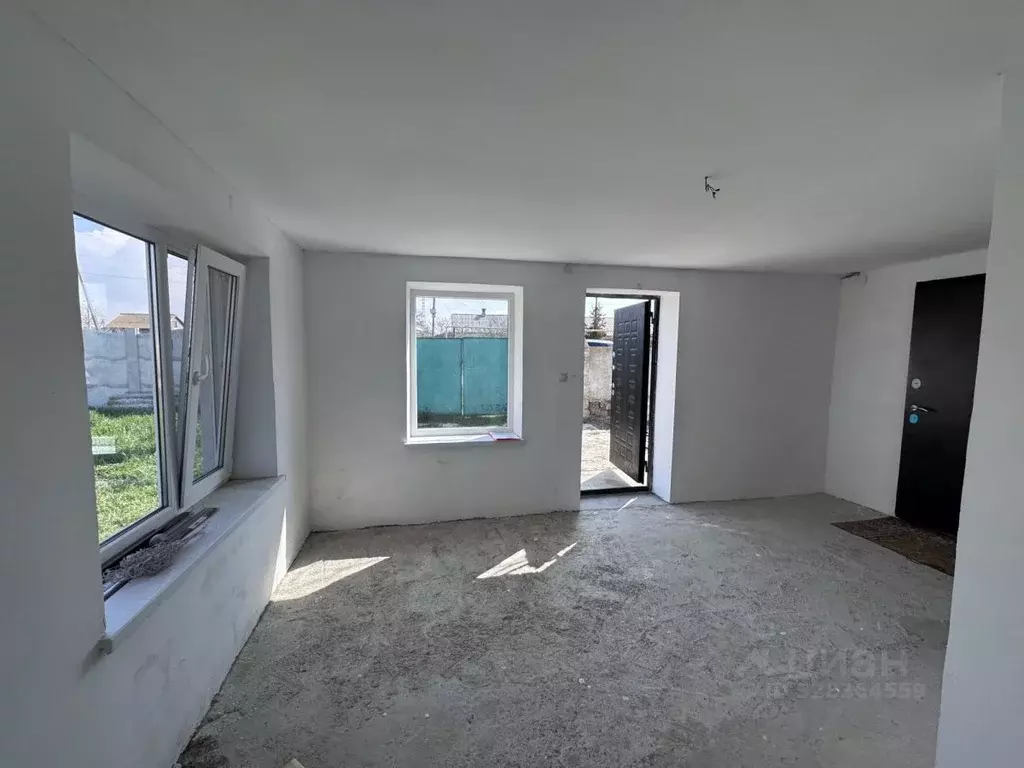 2-к кв. Крым, Сакский район, Молочненское с/пос, с. Витино ул. ... - Фото 1