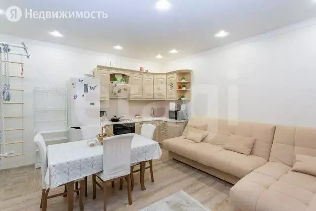 1-комнатная квартира: Тобольск, 10-й микрорайон, 63в (48.4 м) - Фото 0