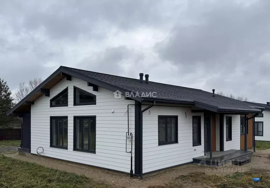 Дом в Калужская область, Совхоз Боровский с/пос, д. Сороковеть ул. ... - Фото 1