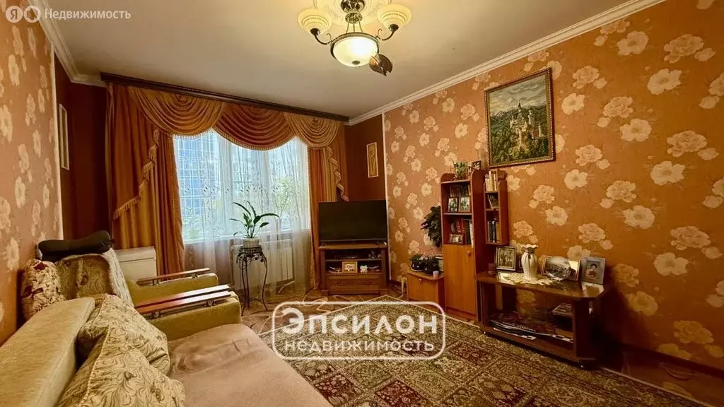2-комнатная квартира: Курск, улица Майский Бульвар, 15 (60.3 м) - Фото 1