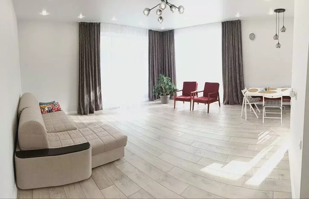 Дом в Крым, Симферопольский район, Добровское с/пос, с. Краснолесье ... - Фото 1