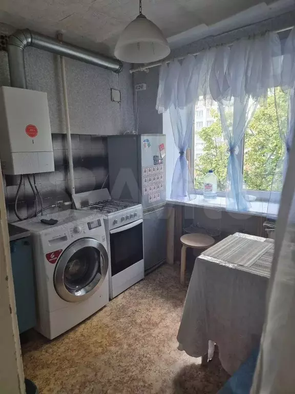 1-к. квартира, 32 м, 4/5 эт. - Фото 0
