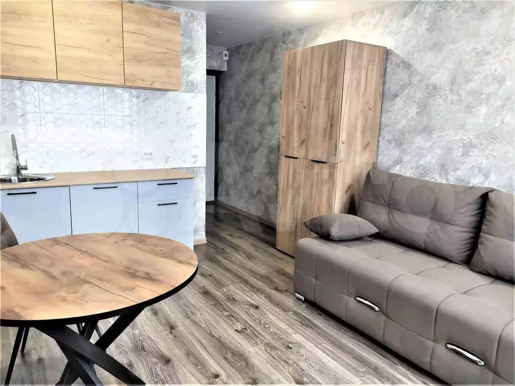 Комната 17,4 м в 1-к., 1/5 эт. - Фото 0