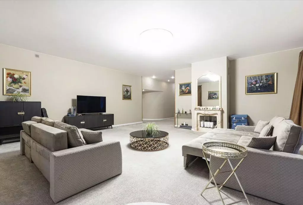 Квартира, 5 и более комнат, 303 м - Фото 1