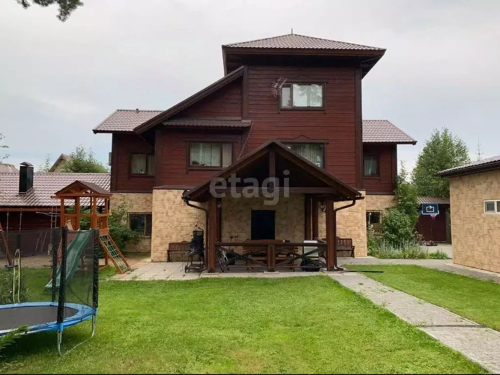 Дом в Ханты-Мансийский АО, Ханты-Мансийск Восточная ул., 40 (261 м) - Фото 0