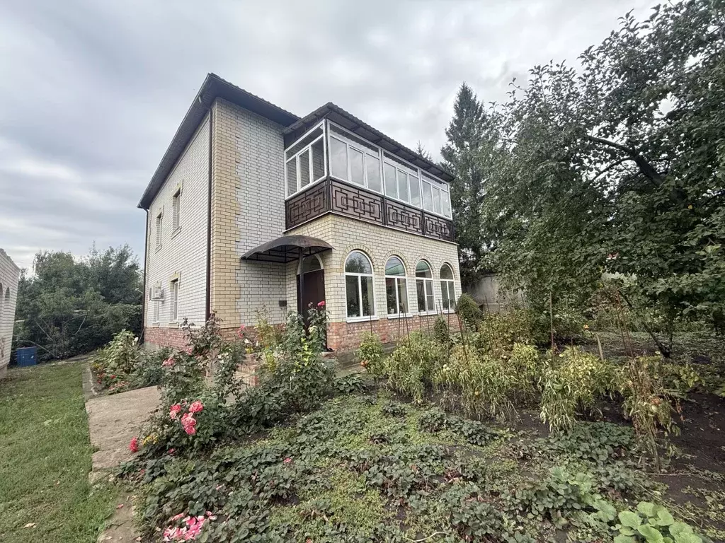 Коттедж в Саратовская область, Саратов Городская ул., 19 (190 м) - Фото 1