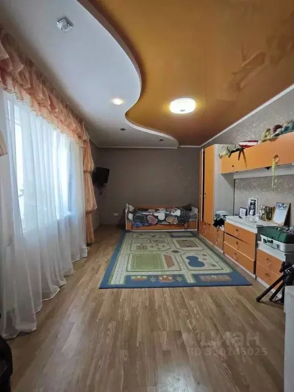 Дом в Крым, Кировский район, с. Журавки ул. Ленина (150 м) - Фото 1
