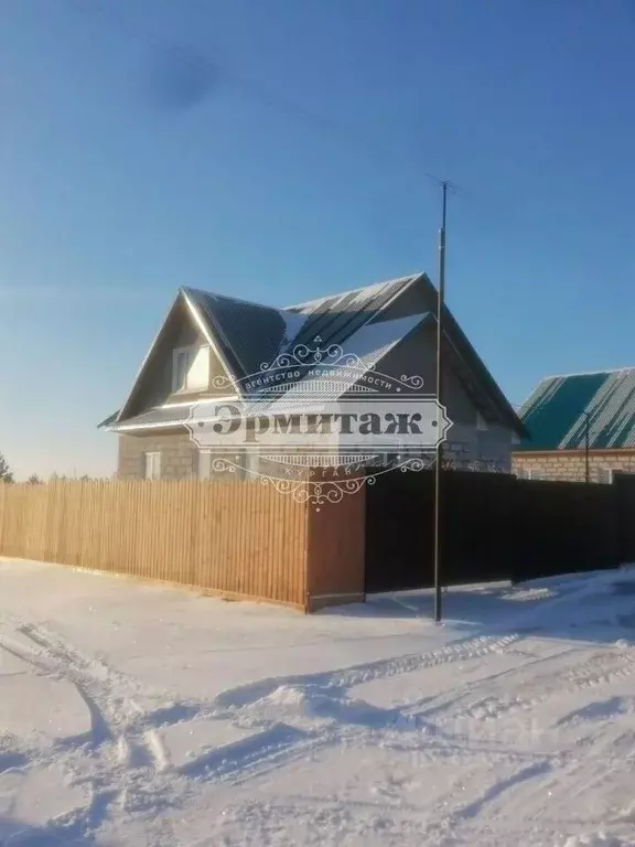 Дом в Курганская область, Кетовский муниципальный округ, с. ... - Фото 1