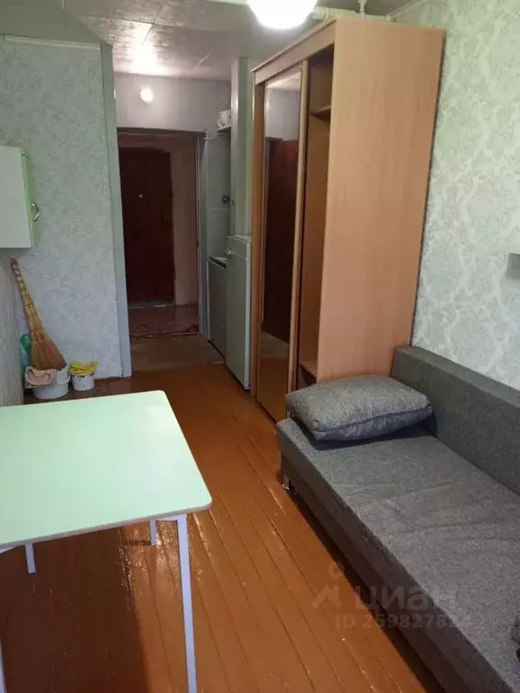 Комната Свердловская область, Екатеринбург ул. Черняховского, 31 - Фото 1