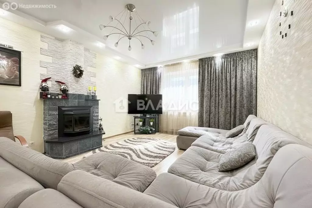 4-комнатная квартира: Петрозаводск, Ленинградская улица, 18А (134.8 м) - Фото 1