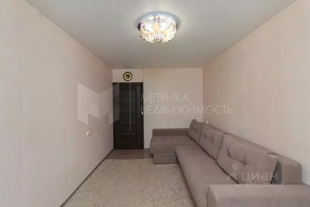 1-к кв. Тюменская область, Тюмень ул. Домостроителей, 26к1 (37.9 м) - Фото 0