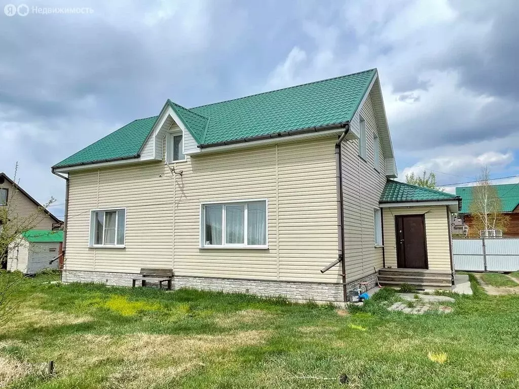 Дом в село Максимовщина, Кедровая улица, 18 (190.1 м) - Фото 0