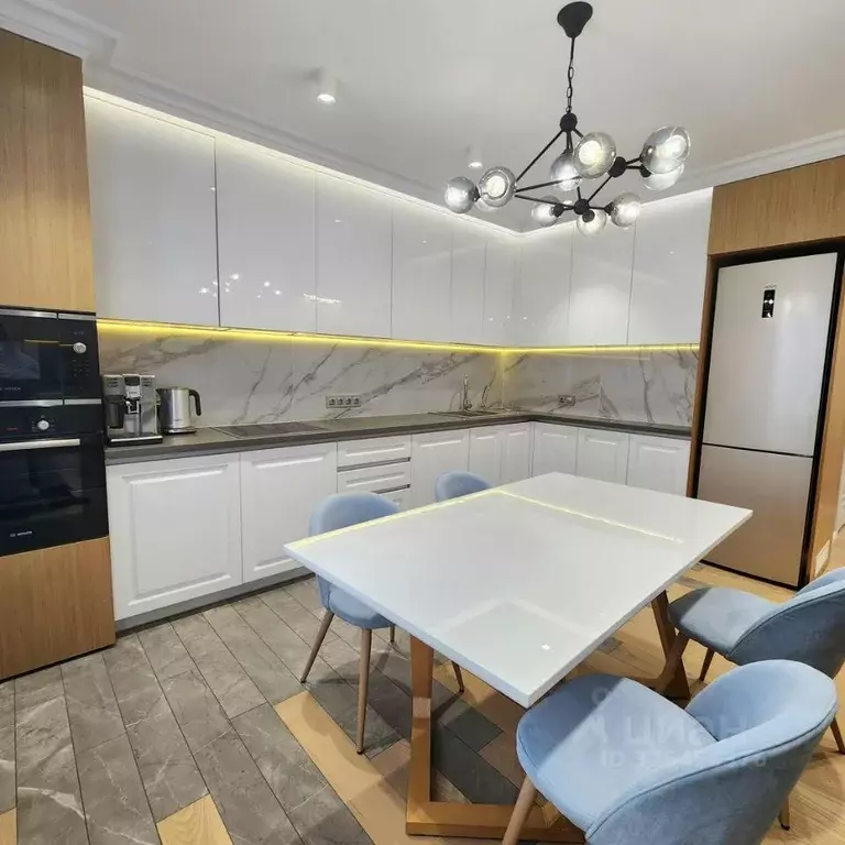 3-к кв. Московская область, Красногорск ул. Игоря Мерлушкина, 12 ... - Фото 1