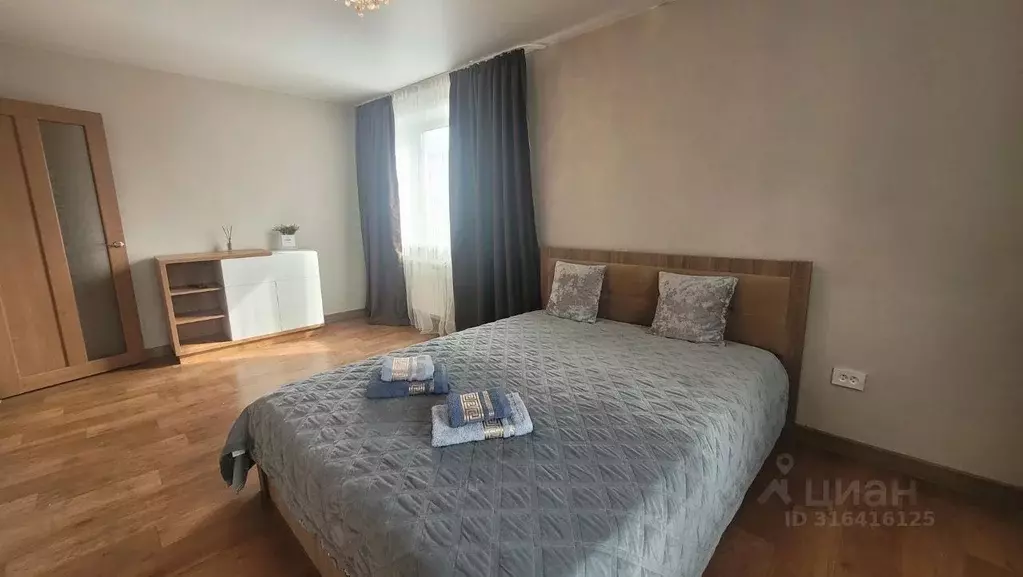 3-к кв. Кемеровская область, Новокузнецк просп. Дружбы, 8А (50.0 м) - Фото 0