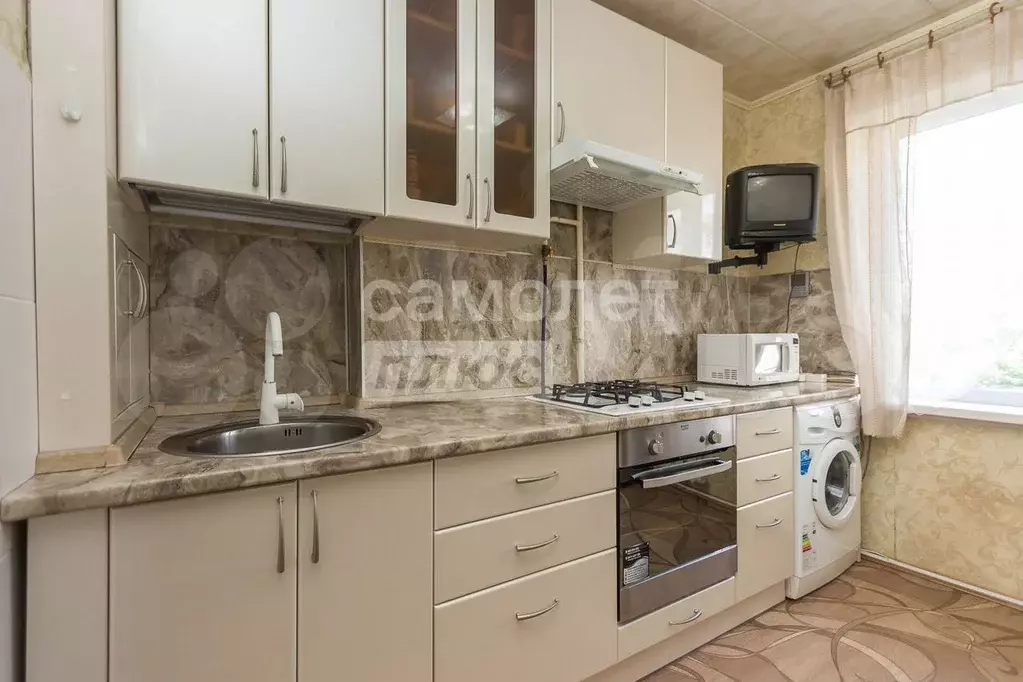 3-к. квартира, 58,6 м, 4/9 эт. - Фото 0