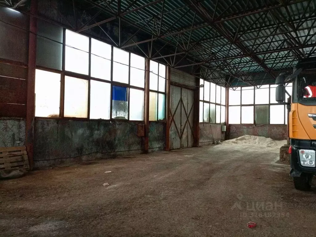 Склад в Саратовская область, пос. Зоринский с2 (1000 м) - Фото 2