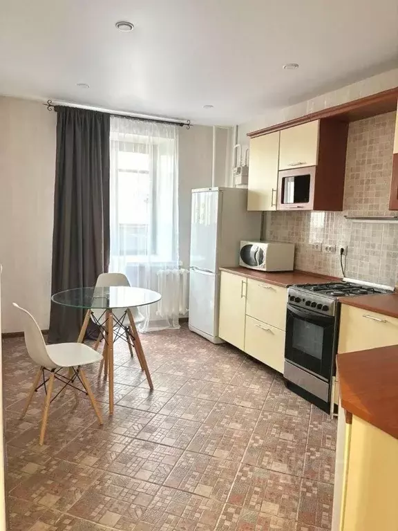 1-к кв. Татарстан, Казань ул. Юлиуса Фучика, 82 (37.0 м) - Фото 1