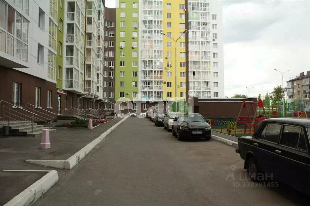 2-к кв. Башкортостан, Уфа ул. Бориса Домашникова, 22 (65.0 м) - Фото 1