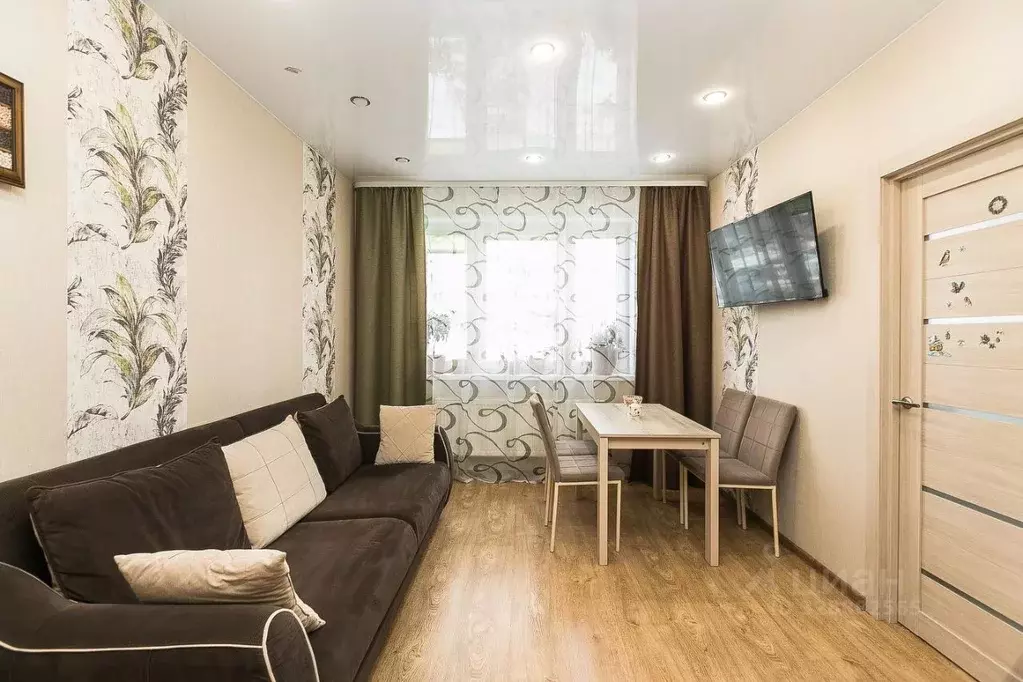 2-к кв. Тюменская область, Тюмень ул. Бакинских Комиссаров, 3к1 (52.0 ... - Фото 1