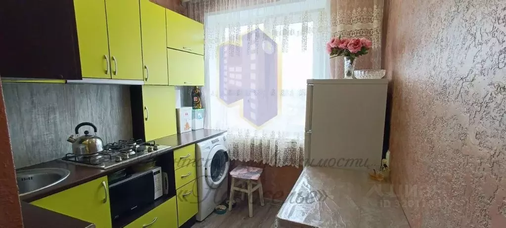 3-к кв. Белгородская область, Старый Оскол ул. Хмелева, 1 (61.5 м) - Фото 0
