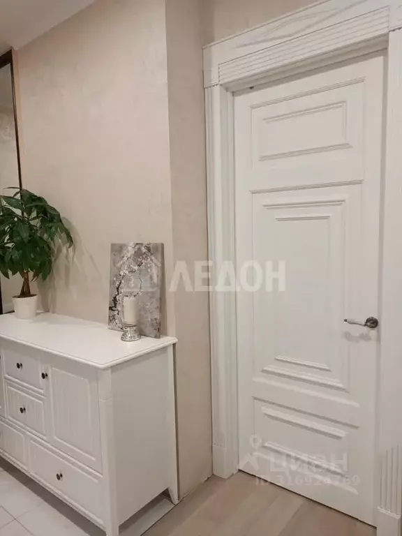 2-к кв. Омская область, Омск Кемеровская ул., 26 (61.5 м) - Фото 1