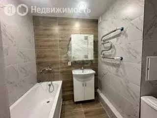 1-комнатная квартира: Чебаркуль, улица Крылова, 85 (39.7 м) - Фото 2