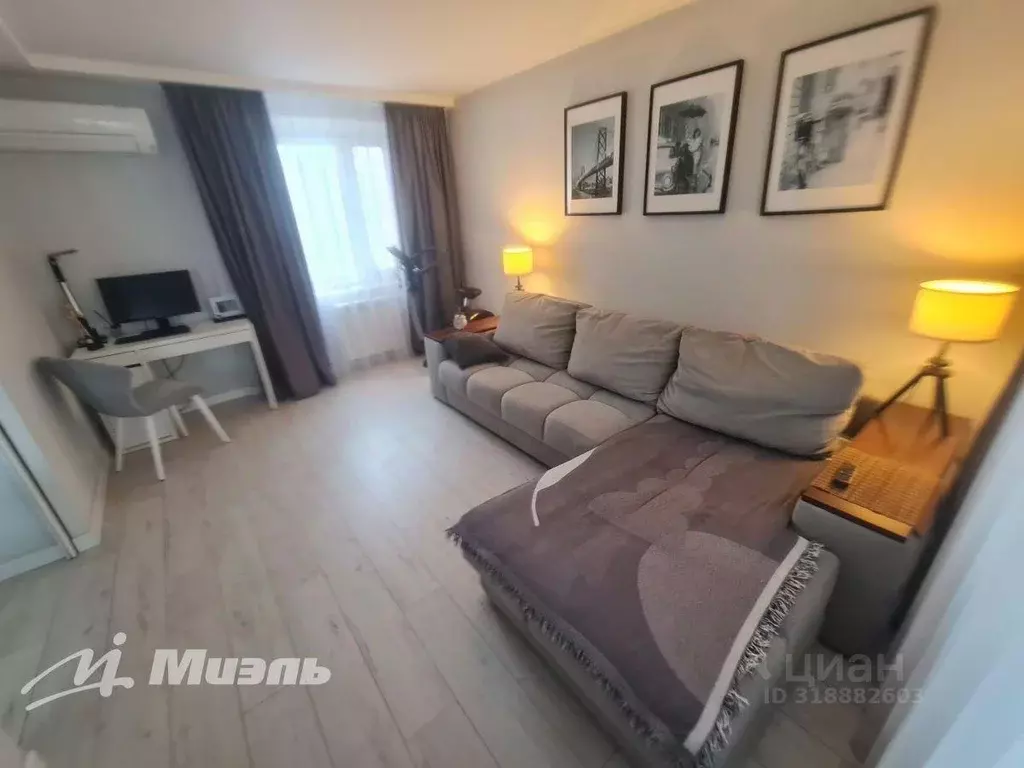 Квартира, 3 комнаты, 58.6 м - Фото 0
