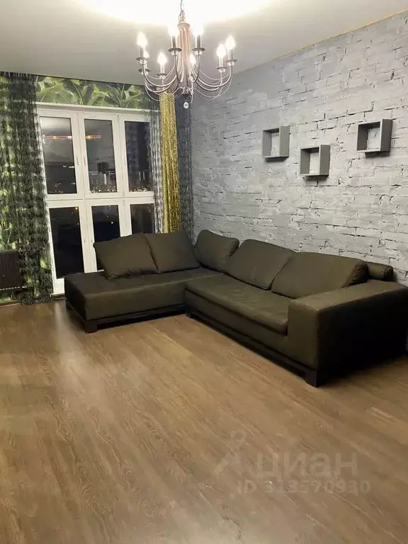 3-к кв. Башкортостан, Уфа ул. Октябрьской Революции, 54А (110.0 м) - Фото 1