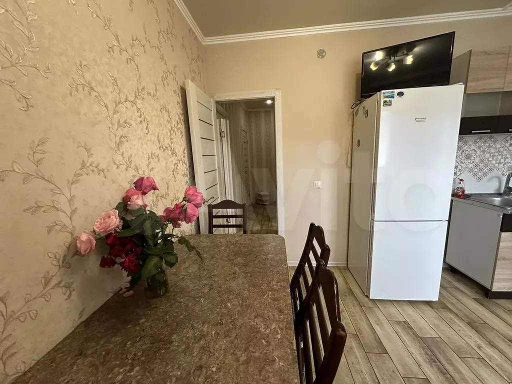 1-к. квартира, 42 м, 1/5 эт. - Фото 1
