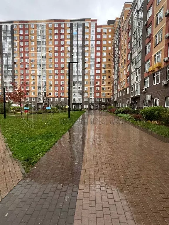 Продается 2-комнатная квартира - Фото 1